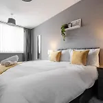 Cosy House - Free Parking - Liverpool City Centre