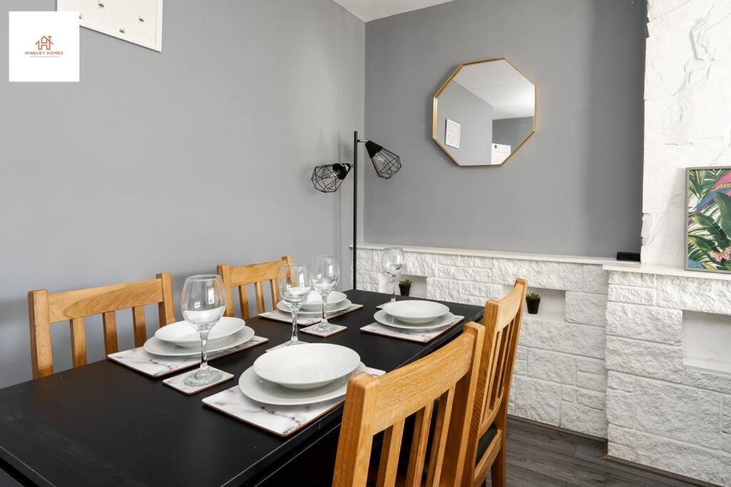 Cosy House - Free Parking - City Centre * Liverpool